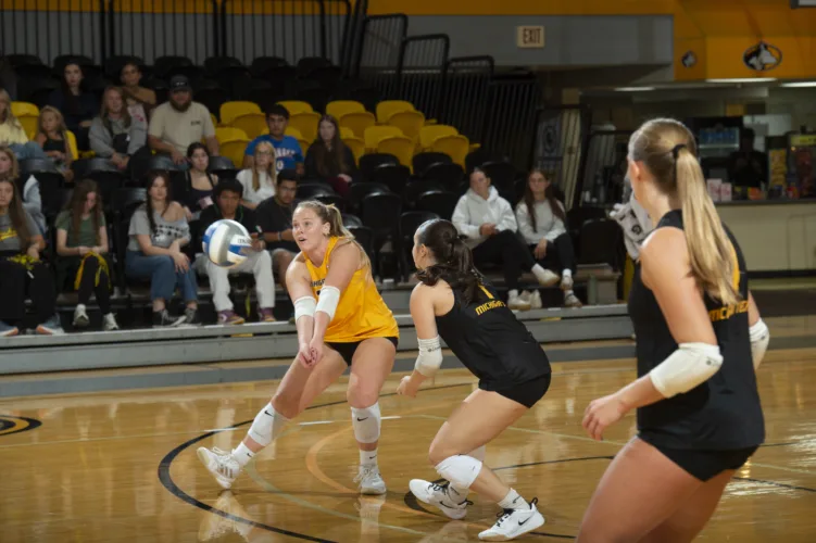Huskies volleyball returns home looking to move up GLIAC standings
